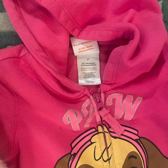 Little girls sweatshirt bundle size 4. - Picture 2 of 4